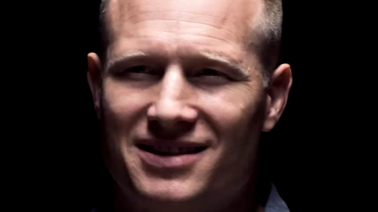 NU poți deveni un lider desăvârșit dacă nu ții cont de ceilalți! Un fost comandant al trupelor SEAL oferă sfaturi de viață