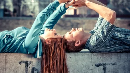 Ce se întâmplă în creierul nostru când auzim „Te iubesc