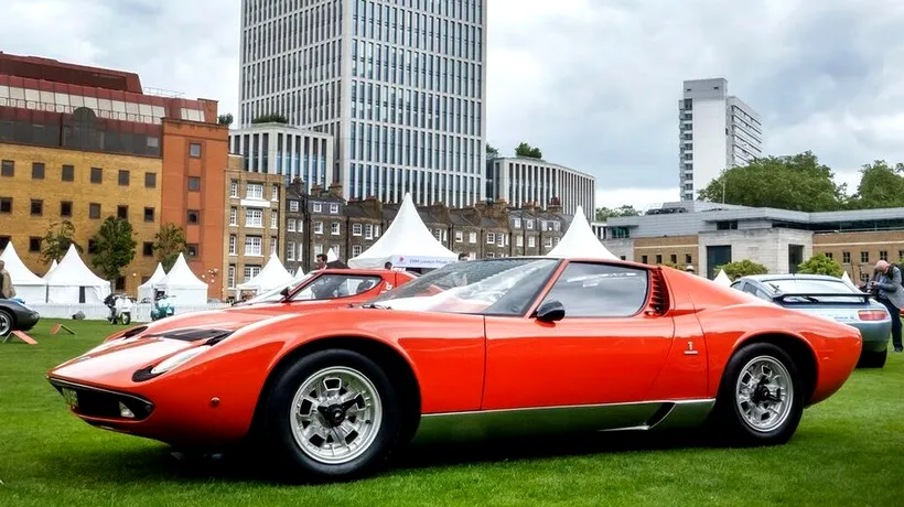 Trei Lamborghini Miura din anii 1960, considerate primele SUPERMAȘINI, scoase la licitație. Au o valoare cumulată de 1,5 milioane de lire sterline