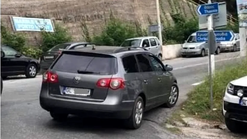 Val de ironii la adresa unui român aflat în vacanță în Grecia: „Acest prostănac a blocat traficul”