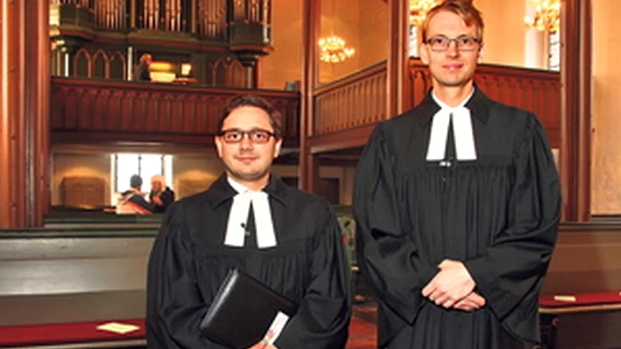 Un preot din Brașov și unul din Lepizig, primul cuplu de homosexuali care primește parohie