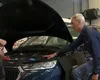 Meseria de mecanic auto este tot mai cerută pe piața muncii din România. Mulți tineri vor deja o CARIERĂ în acest domeniu