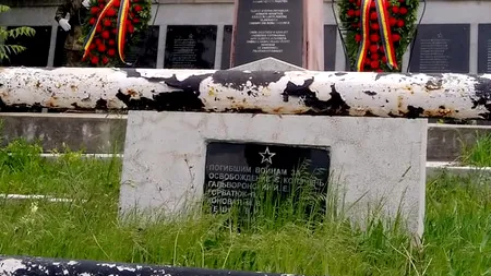 GAFĂ. Ziua Eroilor români, celebrată în cimitrul rus: „O să aveți plângere la MApN. Faceți-vă treaba, învățați unde vă sunt eroii!” - FOTO