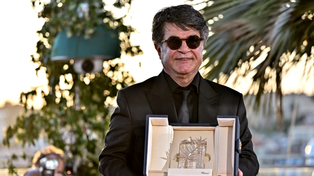 Controversatul regizor iranian Jafar Panahi câștigă premiul 