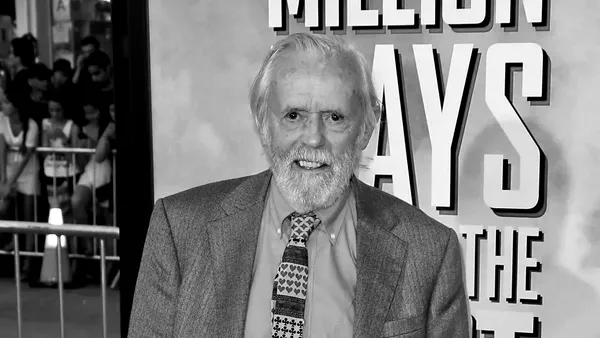 Doliu la Hollywood. A murit Matt Clark, starul din filmul „Înapoi în viitor”