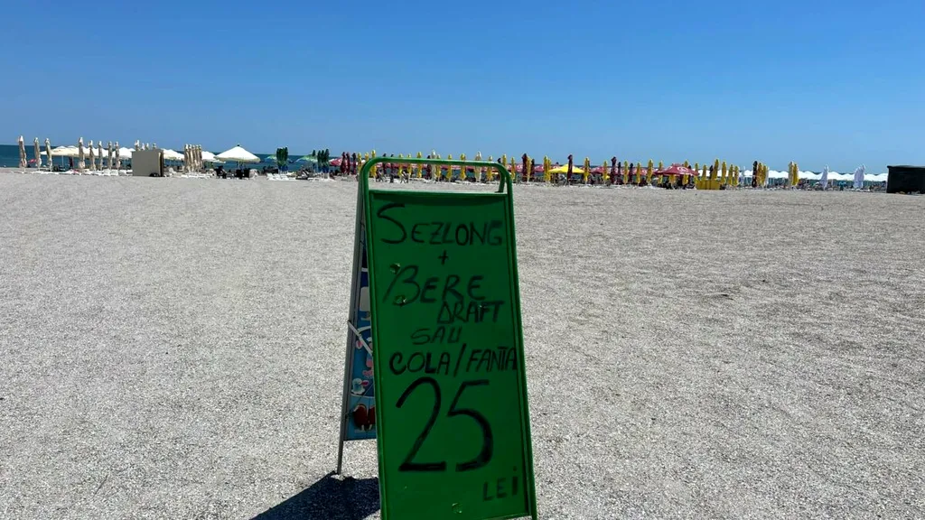 Legea cererii și ofertei funcționează în Mamaia. În lipsa turiștilor, prețurile încep să scadă pe plaje. Cât costă închirierea unui șezlong