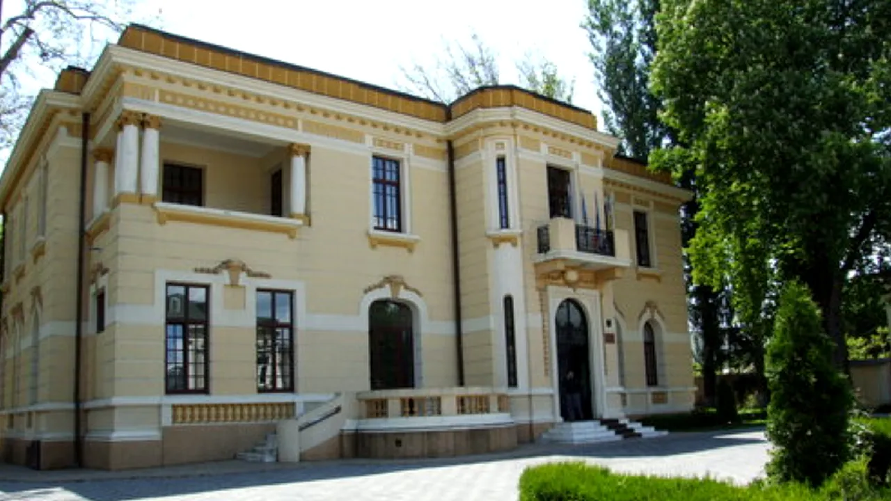 Reședința lui Nicolae Ceaușescu cu robinete din aur, scoasă la vânzare