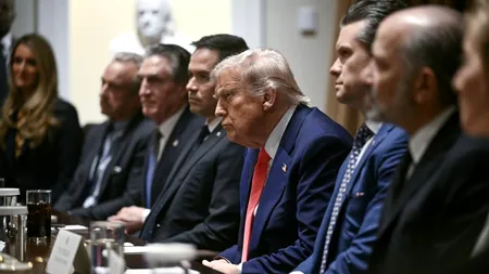 Trump salută performanțele economice ale SUA, dar admite „COSTURI ale tranziției” taxelor vamale