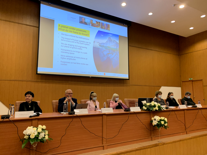 Conferința „School for the Future”, găzduită de Universitatea Creștină „Dimitrie Cantemir” din București