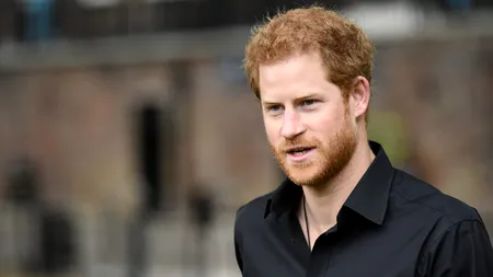 Prințul Harry, Elton John, printre cei care au dat în judecată un mare tabloid britanic, într-un scandal de piraterie telefonică