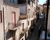 Ce sunt „casele la 1 euro” din Italia, de fapt. Cum sunt păcăliți naivii