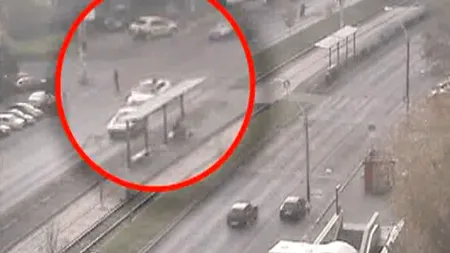 Mircea Geoană recomandă Rusiei să renunțe parțial la imunitate în cazul accidentului comis de angajatul rus. Victima a fost lovită pe trecerea de pietoni și se află în comă la spital