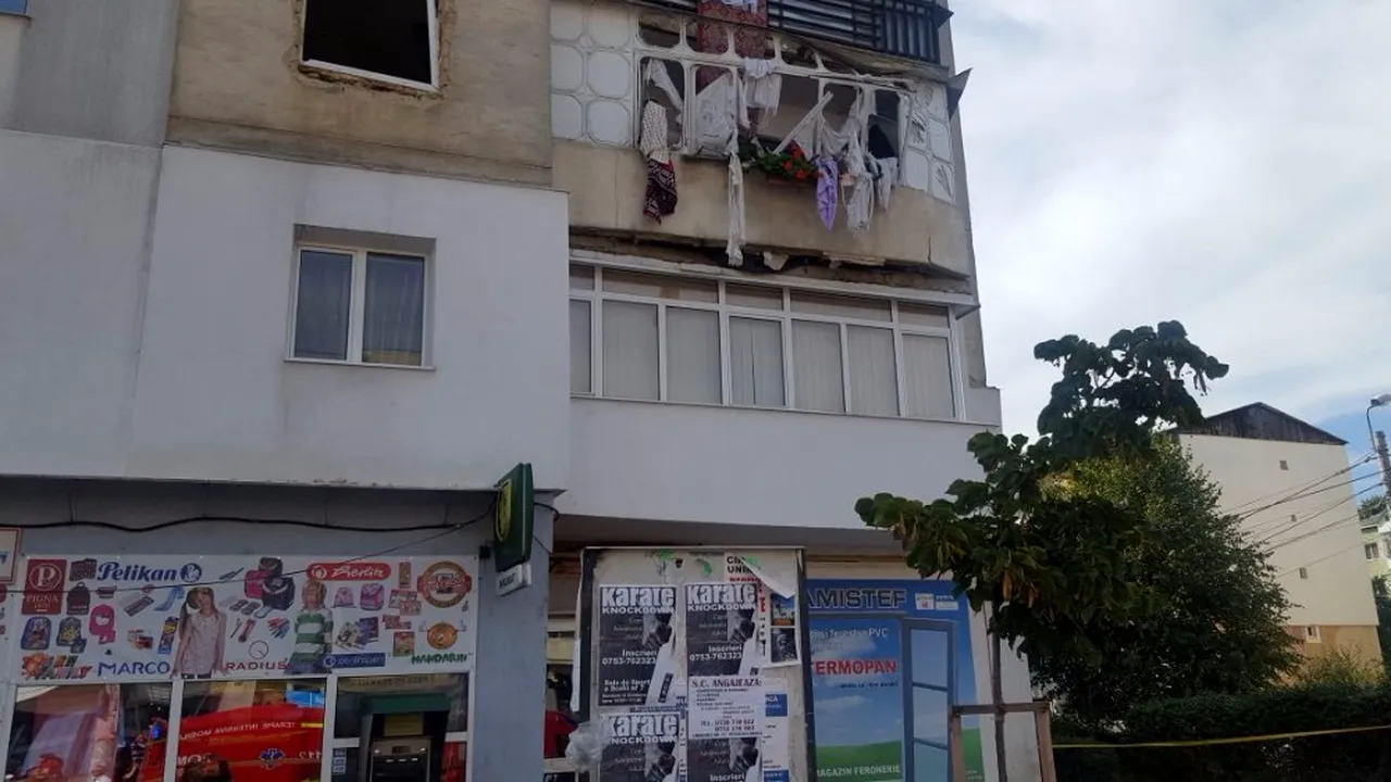 Explozie într-un bloc din Botoșani. Cinci răniți, între care și un copil de 11 ani