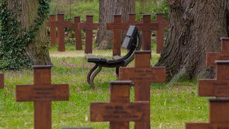 Ce mesaj a lăsat un italian, cu limbă de MOARTE, care și-a planificat în detaliu înmormântarea. Toată lumea a rămas șocată