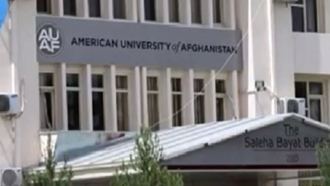 Cel puțin 12 morți și 44 de răniți în atacul de la Universitatea americană din Kabul