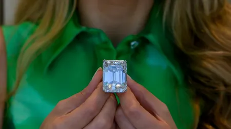 Suma fabuloasă pentru care s-a vândut la licitație celebrul DIAMANT denumit 