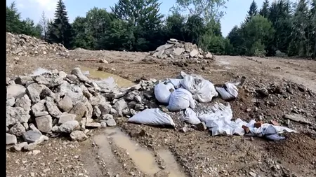 VIDEO | Octavian Berceanu: Am descoperit o groapă de gunoi ilegală în Parcul Național Bucegi