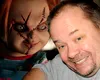Dramă la Hollywood. Ed Gale, actorul care a întruchipat legendara păpușă CHUCKY, a murit la vârsta de 61 de ani
