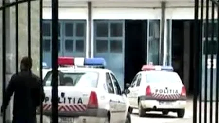 Anchetă la o școală specială unde un dascăl a fost bătut de doi frați hipoacuzici