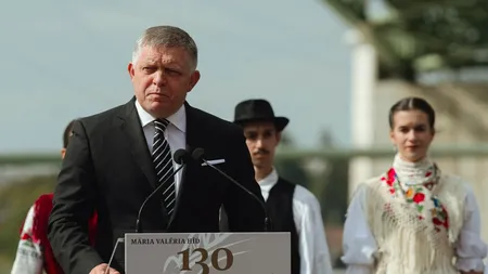 Vizita lui Robert Fico la summitul de la Copenhaga, unde participă și Nicușor Dan, anulată în ultimul moment. Problemele de sănătate de după tentativa de asasinat s-ar fi ÎNRĂUTĂȚIT