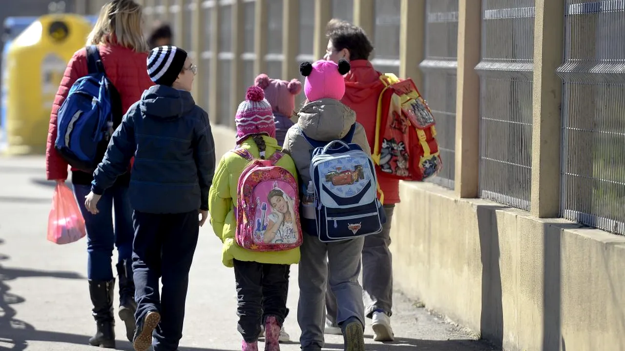 Timp de două luni, un bărbat din Argeș și-a violat fiica de doar 6 ani
