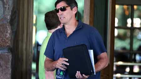 Ce bonus primește șeful AOL, Tim Armstrong, după vânzarea către Verizon Communications