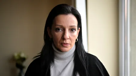 Cine este Marinika Tepic, lidera cu origini românești a opoziției din Serbia. Ea a intrat în greva foamei și acuză Guvernul că a fraudat alegerile