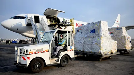 Ajutoarele trimise în India de comunitatea internațională nu au ajuns încă la bolnavi. Guvernul e blocat de o săptămână în proceduri