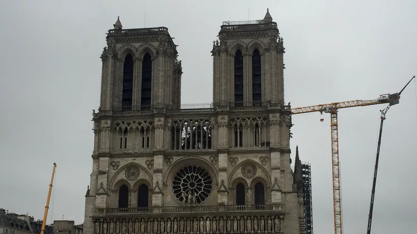 Lucrările de reconstrucție a catedralei Notre-Dame din Paris au început