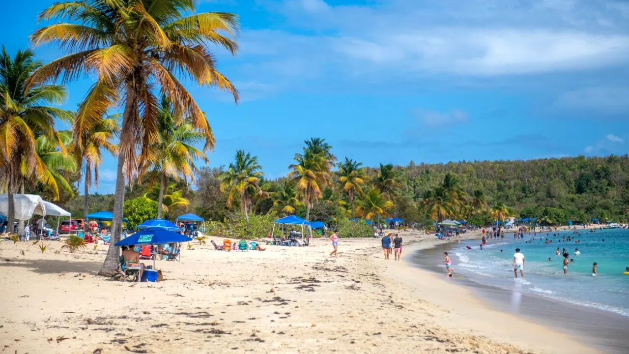 Destinațiile de VACANȚĂ de top unde nu ai voie să construiești castele de nisip sau să stai nemișcat prea mult timp. Amenzile ajung și la 1000 de euro