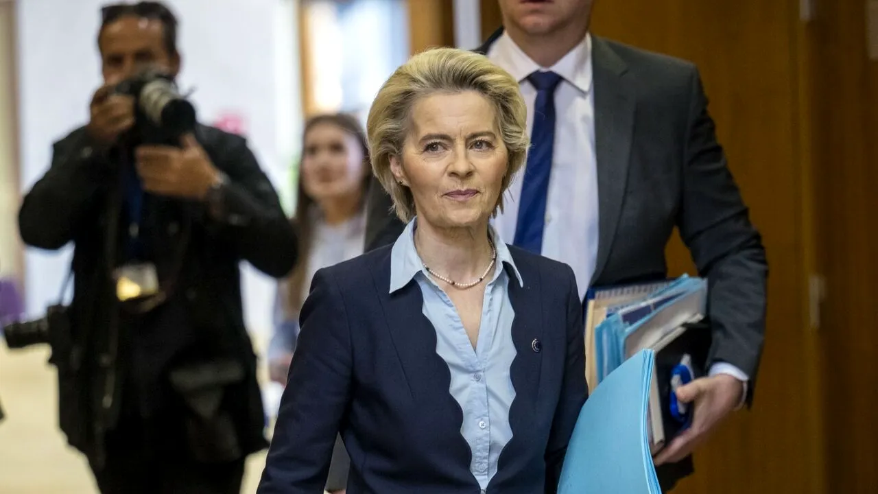 Von der Leyen: UE lucrează la NOI sancțiuni împotriva Rusiei. Pachetul nr. 17 a fost adoptat acum câteva zile