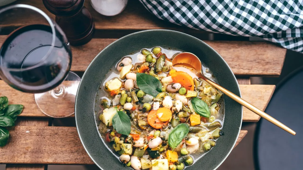 Secretul celei mai longevive familii, consemnată în Cartea Recordurilor. Supa pe care o consumă de generații cu beneficii pentru sănătate