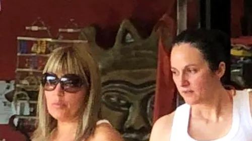 Primele fotografii cu Elena Udrea și Alina Bica, în Costa Rica. „Dacă știam că interesează pe cineva, puneam eu zilnic