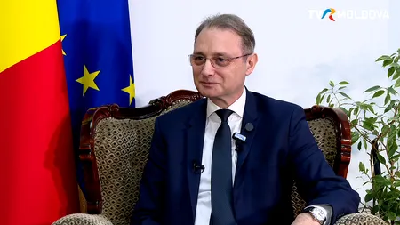 Luca Niculescu refuză să răspundă dacă susține sau nu unirea cu Republica Moldova. Premierul spune, la Chișinău, că cetățenii din cele două state trebuie să decidă asupra acestui proiect