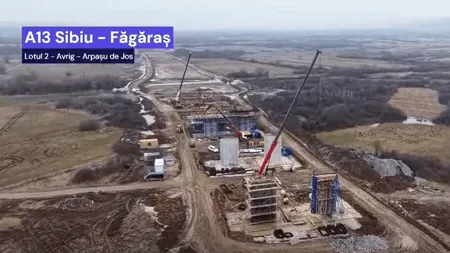 Cristian Pistol (CNAIR) arată cum evoluează lucrările de pe Autostrada Sibiu Făgăraş, Tronson 2. Constructorul a realizat 21% din 20 km