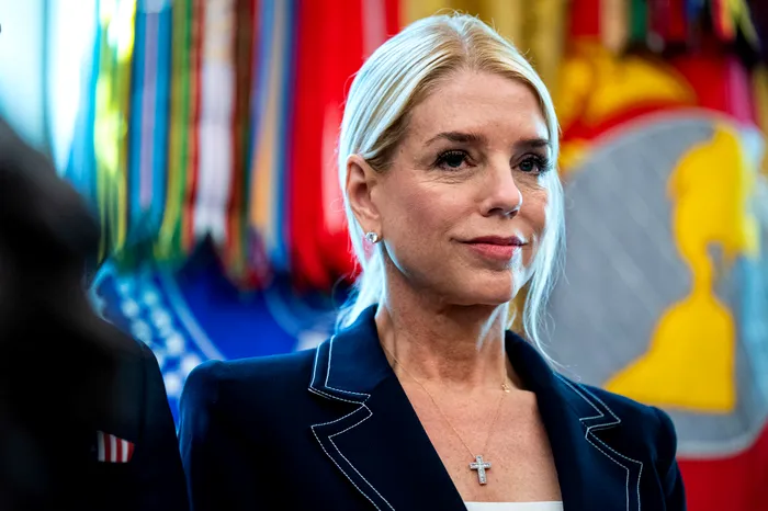 Pam Bondi - Foto: Mediafax foto