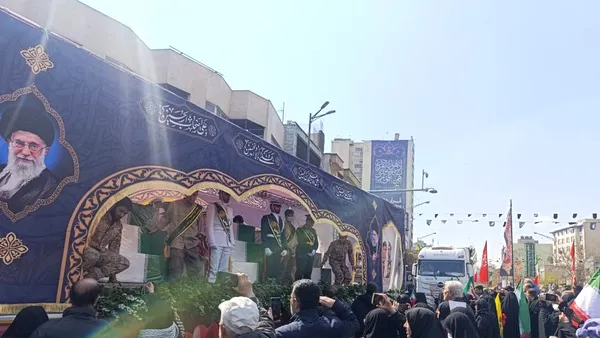 Iranienii îl plâng pe șeful securității, Ali Larijani. Funeralii uriașe la Teheran. Unde s-ar afla noul lider suprem, Mojtaba Khamenei, în timp ce apropiații săi sunt uciși pe bandă rulantă