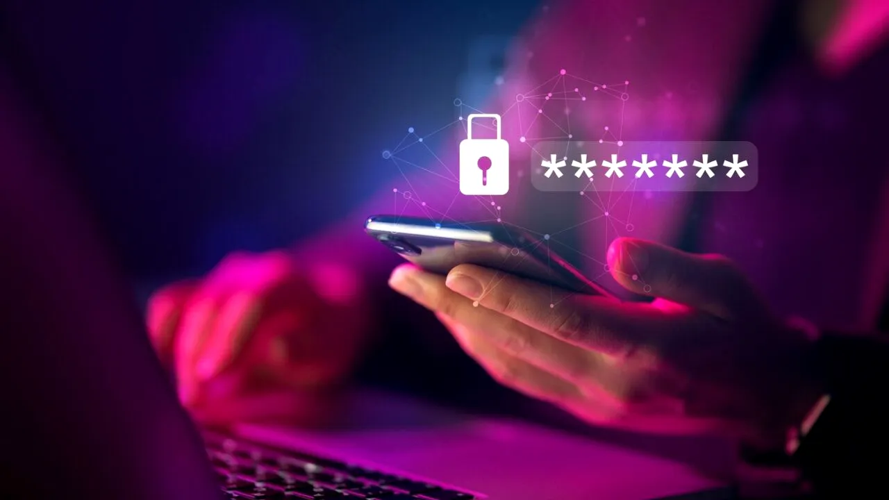 DNSC avertizează: PAROLELE lungi nu sunt suficiente pentru securitatea online