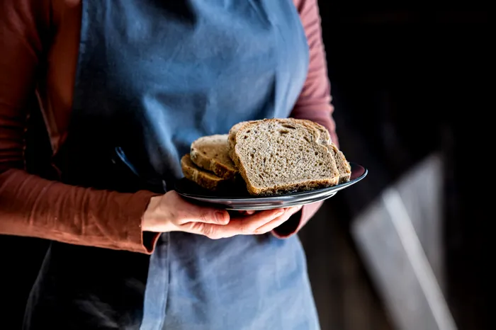 Rețetă de pâine integrală cu doar 8 ingrediente. Cum o poți prepara rapid și sănătos, acasă