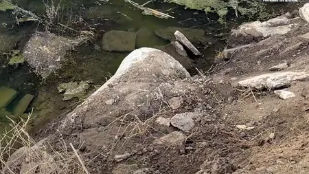 Așa ceva nu ați mai văzut! Un pod de beton a fost furat cu totul într-o singură noapte. CUM a fost posibil