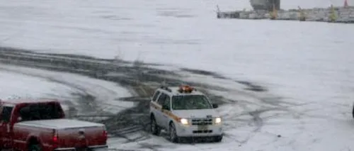 Aeroportul JFK, închis temporar după ieșirea de pe pistă a unui avion care a alunecat pe zăpadă