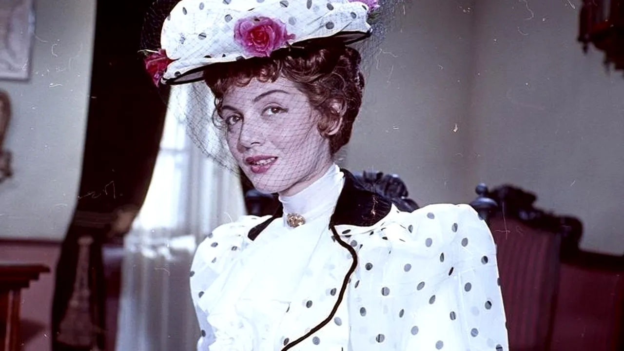 Actrița Carmen Stănescu, mereu dorită de bărbați, a avut o unică IUBIRE. „Unul mi-a oferit cocoșei de aur”