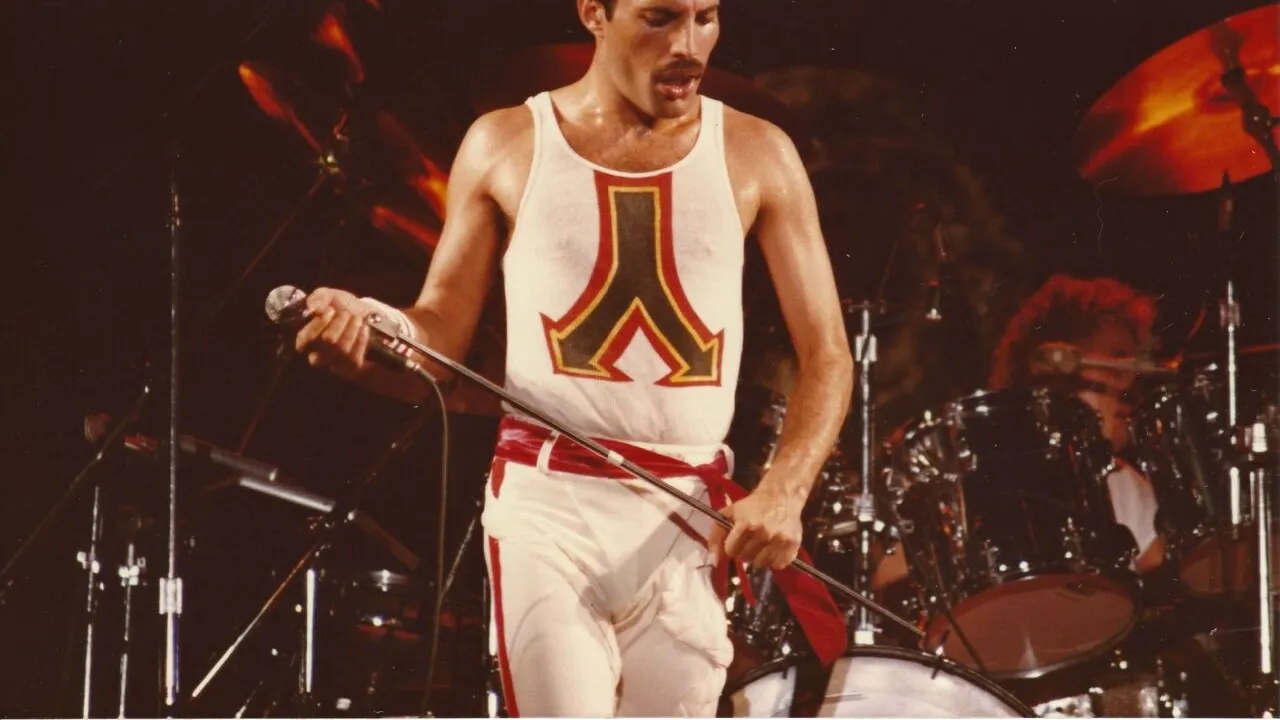 Queen a lansat o nouă piesă, cu vocea lui Freddie Mercury