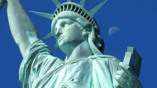 Institutul Smithsonian: Statuia Libertății a reprezentat inițial o femeie musulmană
