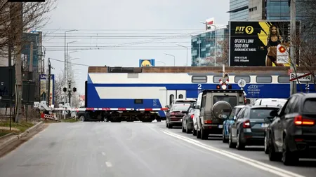 Poliţiştii din Capitală cer şoferilor să evite bariera de la Andronache. Ce lucrări se efectuează în zonă
