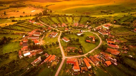 Singurul sat circular din România. Este de o frumusețe unică, dar puțini turiști au auzit de el