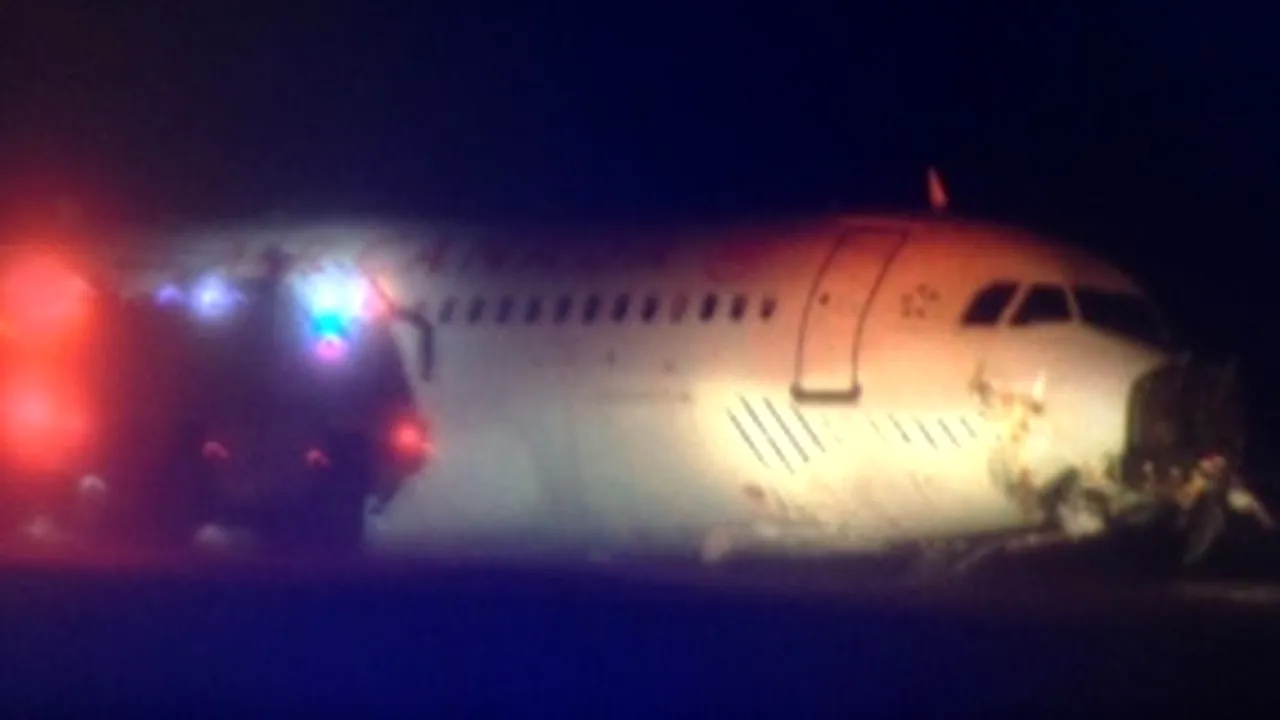 Aproape de o nouă tragedie aviatică. 23 de răniți în Halifax, după ce un avion Air Canada a ieșit de pe pistă