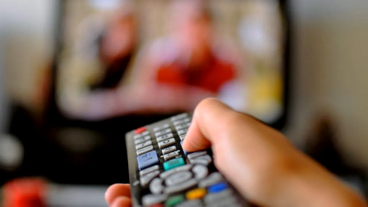 Un sărut dintr-un serial TV, motiv de indignare în Turcia