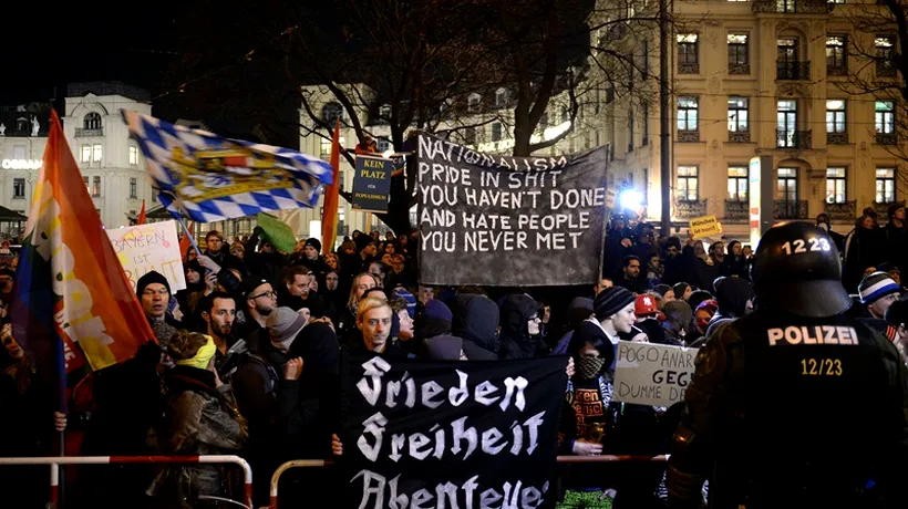 Peste 10.000 de persoane au manifestat împotriva mișcării antiislam Pegida, în Germania 