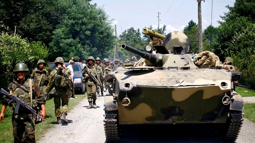 Kievul afirmă că zeci de camioane cu întăriri din Rusia se îndreaptă spre Ucraina